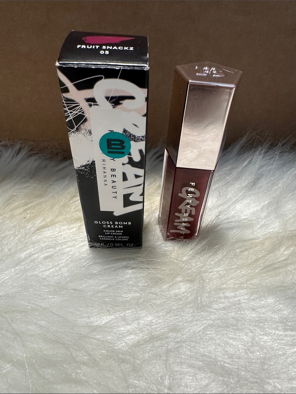 Fenty Beauty Gloss Bomb Cream Lip Gloss - Deep Berry (Fruit Snackz)